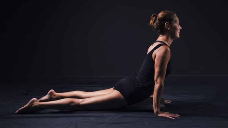 Midback Stretches to Avoid Chronic Pain | Innovative Health