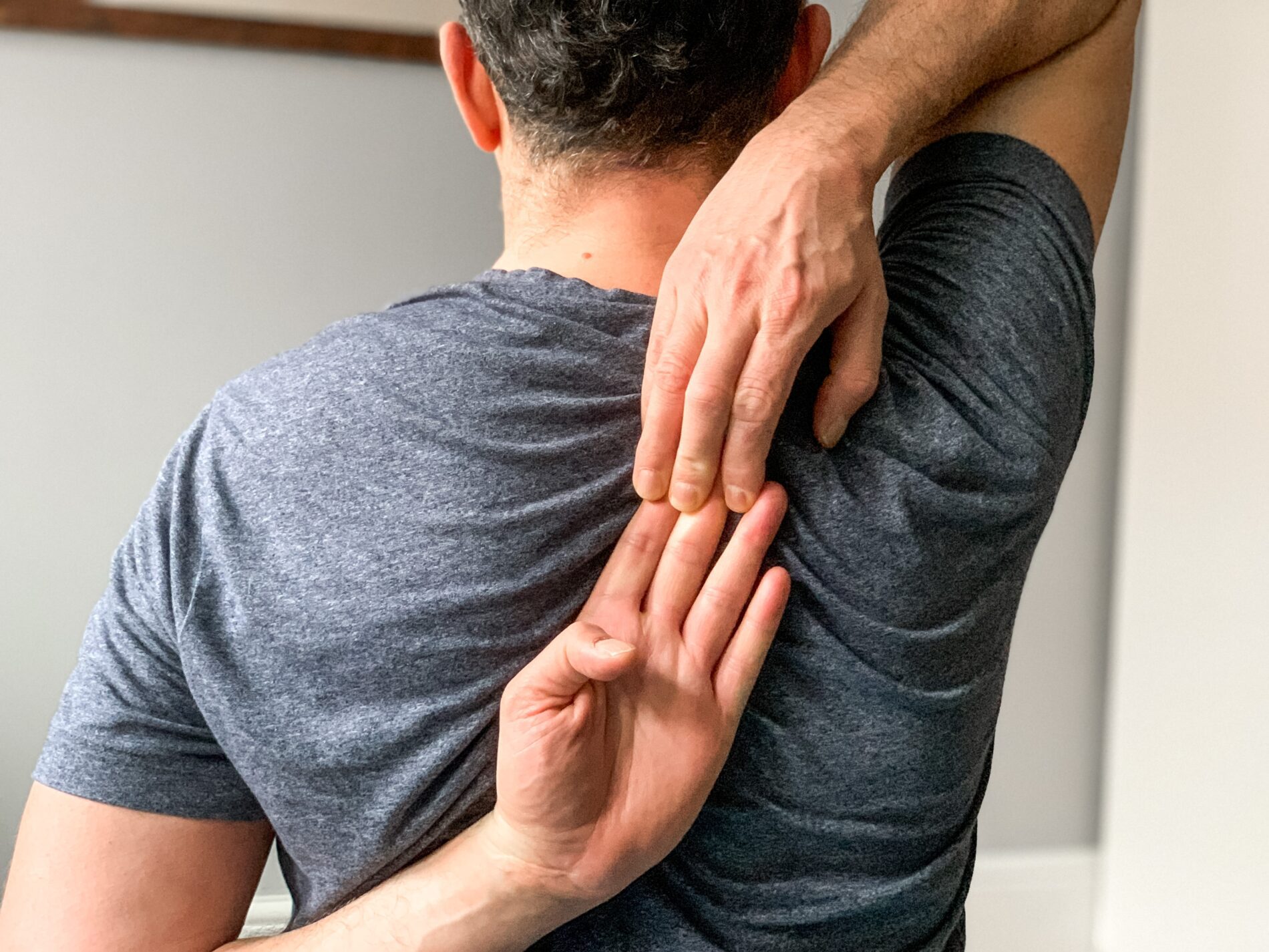 How To Ease Thoracic Disc Herniation Pain- Innovative Health