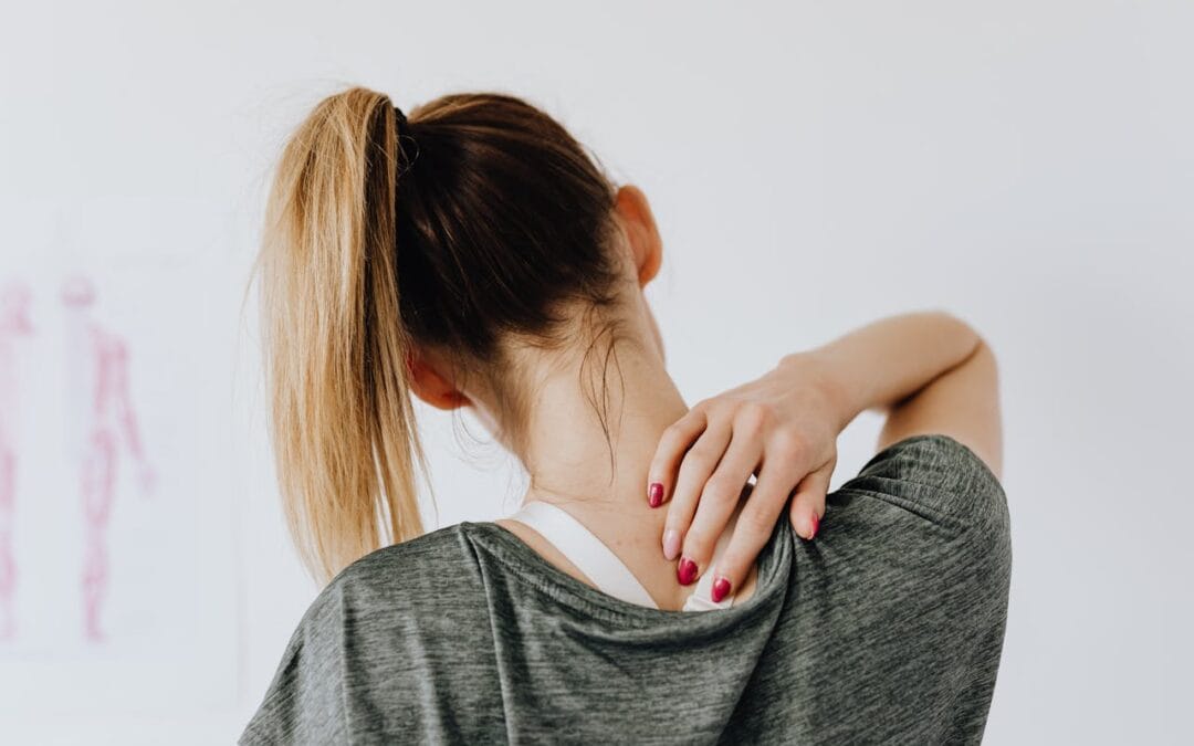 From Ache to Action: 6 Powerful Steps to Deciding What Doctor to See for Neck Pain
