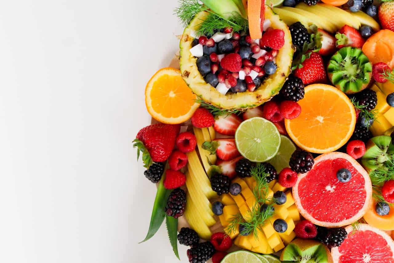 Processed Foods vs. Natural Foods: Understanding the Health Implications